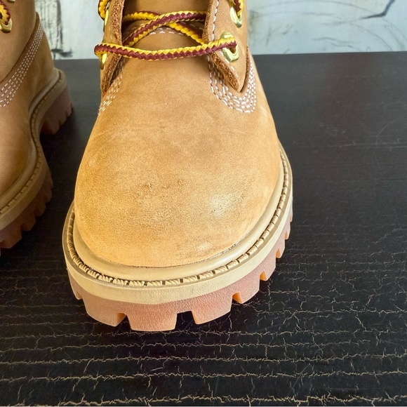 Timberland Tan and Brown Boots with Chunky Sole size 7 - Picture 4 of 9
